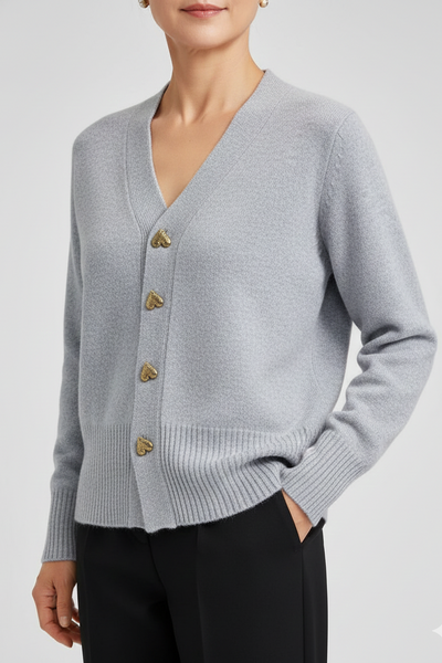 Lea – Gilet Élégant à Boutons Cœur